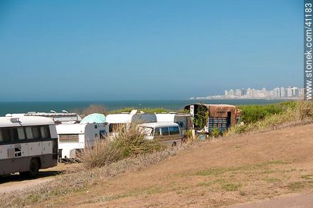 Casas rodantes en la Parada 35 de la playa Brava - Punta del Este y balnearios cercanos - URUGUAY. Foto No. 41183