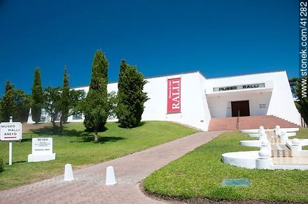 Ralli Museum at Beverly Hills quarter - Punta del Este and its near resorts - URUGUAY. Photo #41282