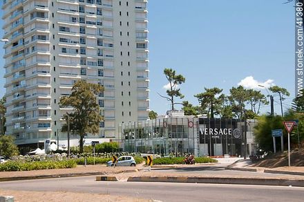 Versace en Pedragosa Sierra y Roosevelt - Punta del Este y balnearios cercanos - URUGUAY. Foto No. 41380
