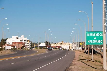 Bienvenidos a la ciudad de Maldonado - Punta del Este y balnearios cercanos - URUGUAY. Foto No. 41477