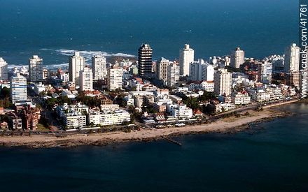 Centro de Punta del Este - Punta del Este y balnearios cercanos - URUGUAY. Foto No. 41761