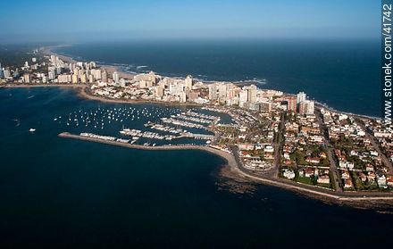 Peninsula and port of Punta del Este - Punta del Este and its near resorts - URUGUAY. Photo #41742