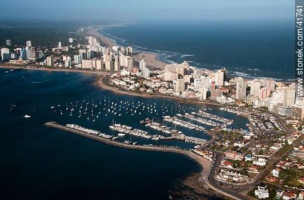 Peninsula and port of Punta del Este - Punta del Este and its near resorts - URUGUAY. Photo #41741