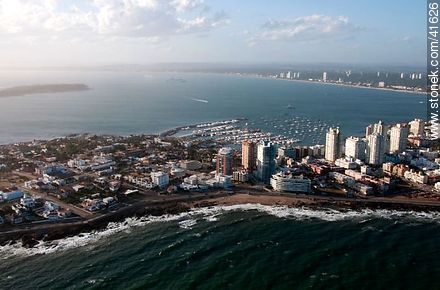 Península, puerto y bahía de Punta del Este - Punta del Este y balnearios cercanos - URUGUAY. Foto No. 41626