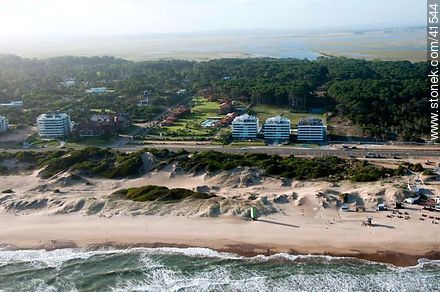 Playa Brava - Punta del Este y balnearios cercanos - URUGUAY. Foto No. 41544