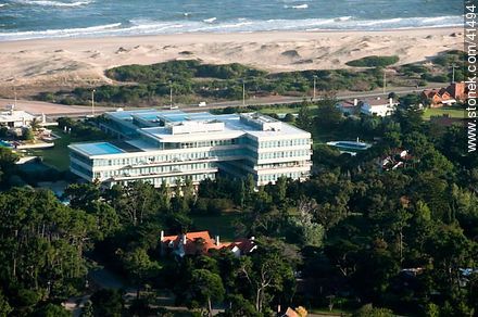Rincón del Indio. Edificio Acqua. - Punta del Este y balnearios cercanos - URUGUAY. Foto No. 41494