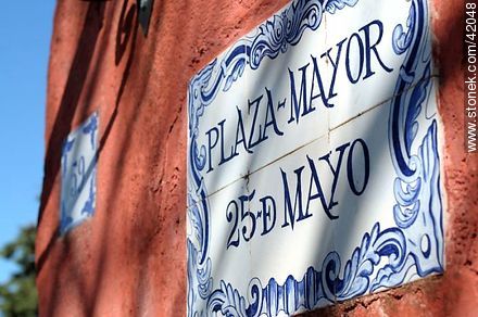 Plaza Mayor 25 de Mayo - Departamento de Colonia - URUGUAY. Foto No. 42048