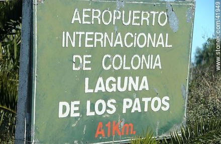 Aeropuerto Internacional de Colonia, Laguna de los Patos. - Departamento de Colonia - URUGUAY. Foto No. 41949