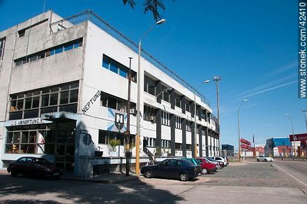 Club Neptuno en la Aduana - Departamento de Montevideo - URUGUAY. Foto No. 42410