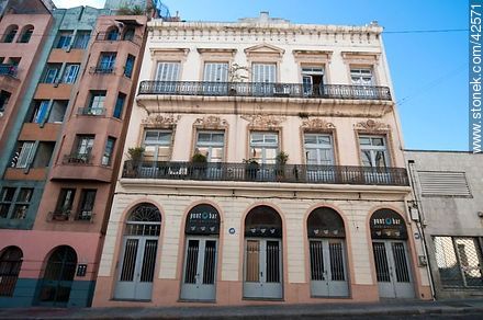 Punto Bar - Departamento de Montevideo - URUGUAY. Foto No. 42571