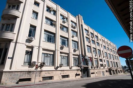 Sede del Ministerio de Trabajo y Seguridad Social - Departamento de Montevideo - URUGUAY. Foto No. 42635
