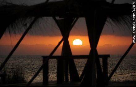 Sunset at sea. - Department of Maldonado - URUGUAY. Photo #42870