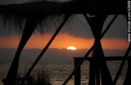 Sunset at sea. - Department of Maldonado - URUGUAY. Photo #42868