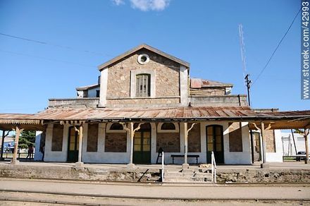 Train station of Pando. - Department of Canelones - URUGUAY. Foto No. 42993