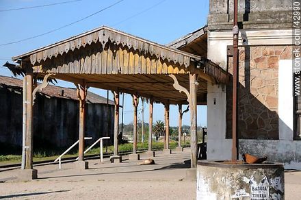 Train station of Pando. - Department of Canelones - URUGUAY. Foto No. 42990