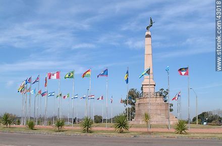 Obelisk of Las Piedras - Department of Canelones - URUGUAY. Foto No. 43018