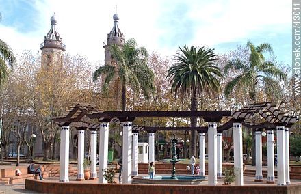 Plaza de Las Piedras. In the background San Isidro Parish. - Department of Canelones - URUGUAY. Foto No. 43011