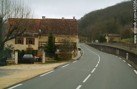 D710 Road south - Region of Aquitaine - FRANCE. Photo #43226