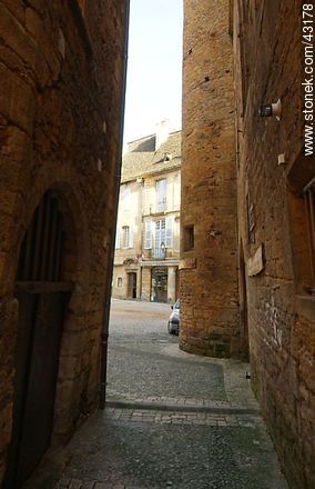 Sarlat-la-Canéda. Old City. - Region of Aquitaine - FRANCE. Photo #43178