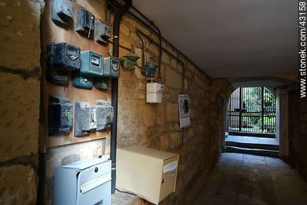 Sarlat-la-Canéda. Electricity consumption meter of a building. - Region of Aquitaine - FRANCE. Photo #43158