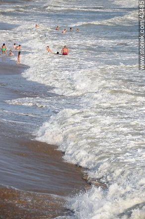 Waves of the sea shore - Department of Maldonado - URUGUAY. Photo #43485