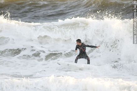 Surfer riding the waves. - Department of Maldonado - URUGUAY. Photo #43428