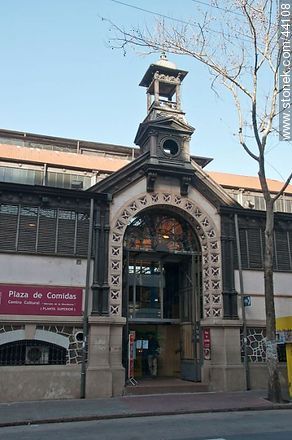 Mercado de la Abundancia en San José y Yaguarón - Departamento de Montevideo - URUGUAY. Foto No. 44108