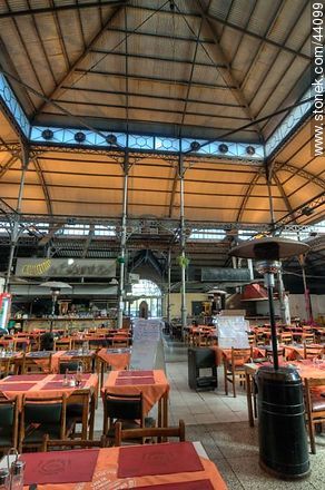 Restaurantes del Mercado de la Abundancia - Departamento de Montevideo - URUGUAY. Foto No. 44099