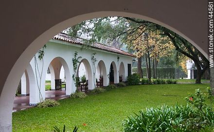 Galería con arcos - Departamento de Florida - URUGUAY. Foto No. 44561
