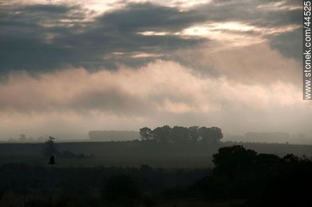 Storm in the field -  - URUGUAY. Foto No. 44525