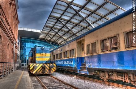 Antel station platform. - Department of Montevideo - URUGUAY. Foto No. 44956