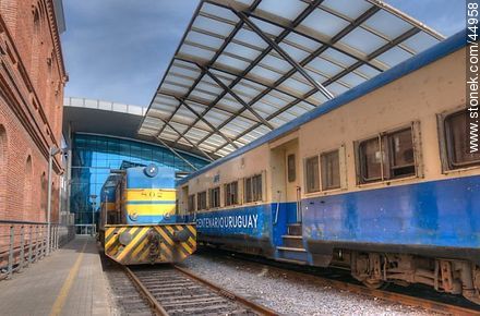 Antel station platform. - Department of Montevideo - URUGUAY. Foto No. 44958