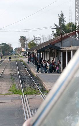 Las Piedras Station - Department of Montevideo - URUGUAY. Foto No. 45175