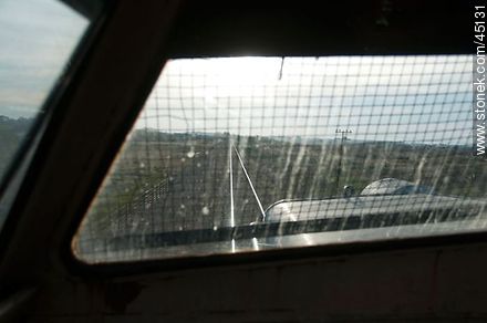 Vista del campo desde la locomotora - Departamento de Montevideo - URUGUAY. Foto No. 45131
