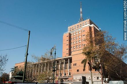 Calle Ejido. Intendencia Municipal de Montevideo. - Departamento de Montevideo - URUGUAY. Foto No. 45250
