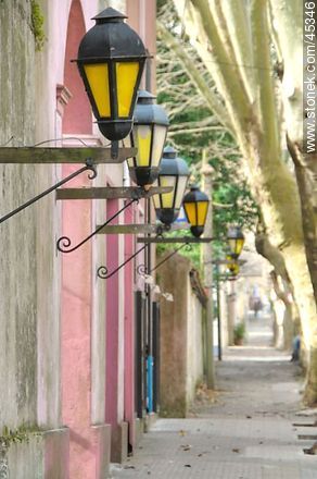 Calle Rivadavia - Departamento de Colonia - URUGUAY. Foto No. 45346