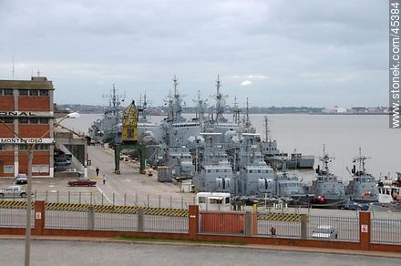 Ships of the Navy - Department of Montevideo - URUGUAY. Photo #45384