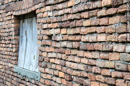 Brick wall -  - URUGUAY. Photo #45457