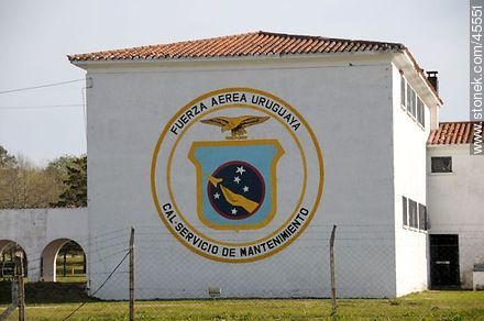 Brigada Aérea uruguaya en Carrasco. Servicio de Mantenimiento. - Departamento de Canelones - URUGUAY. Foto No. 45551