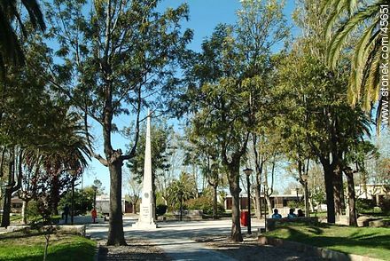 Plaza de San Jacinto - Departamento de Canelones - URUGUAY. Foto No. 45651