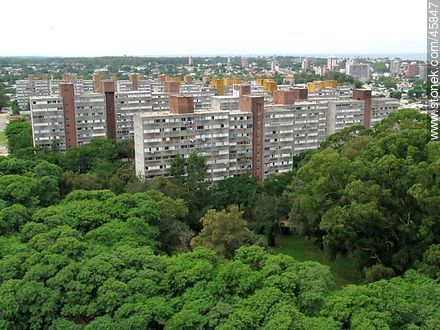 Euskalerria 70 building complex - Department of Montevideo - URUGUAY. Foto No. 45847