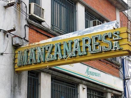 Manzanares Offices - Department of Montevideo - URUGUAY. Foto No. 45889