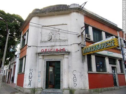 Manzanares Offices - Department of Montevideo - URUGUAY. Foto No. 45888