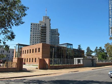 Centro Uruguayo de Imagenología Molecular - Departamento de Montevideo - URUGUAY. Foto No. 46022