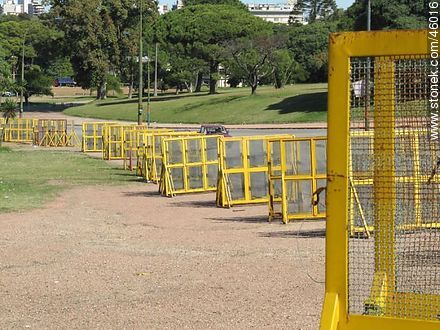 Fences to regulate the entry of spectators at Centenario Stadium - Department of Montevideo - URUGUAY. Photo #46016