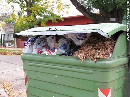Full dumpster -  - URUGUAY. Photo #46170