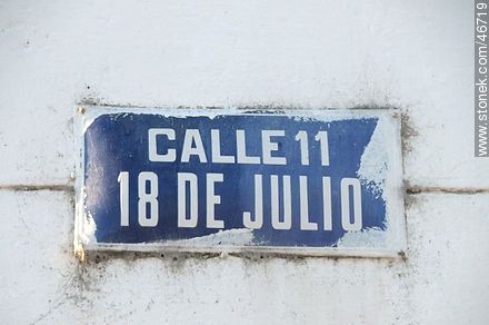Calle 18 de Julio - Departamento de Colonia - URUGUAY. Foto No. 46719