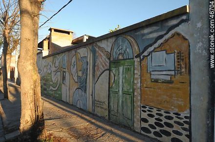 Mural de la ciudad de Rosario en la calle Bolívar - Departamento de Colonia - URUGUAY. Foto No. 46704