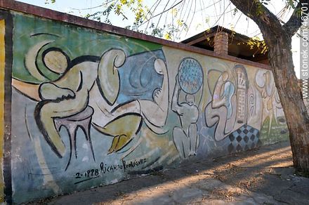Mural de la ciudad de Rosario en la calle Bolívar - Departamento de Colonia - URUGUAY. Foto No. 46701