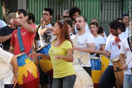 Preparando el Carnaval - Departamento de Montevideo - URUGUAY. Foto No. 47032